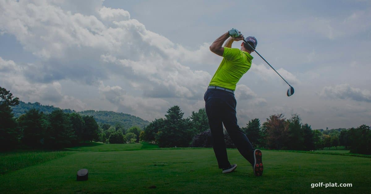 秋の関東ゴルフ完全ガイド2026!紅葉コース・服装・料金の全知識 アイキャッチ画像